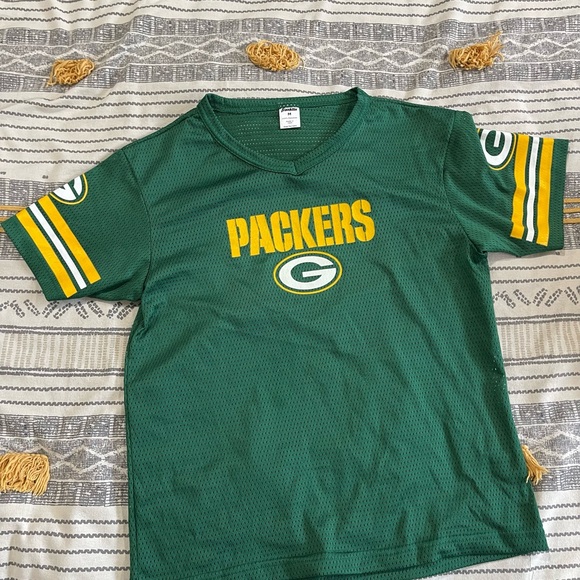 Like new Green Bay Packers football uniform - Picture 7 of 15